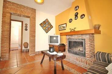 1066 Villa Laero