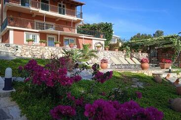 Anthoula S House