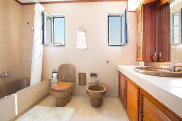 Anthoula S House