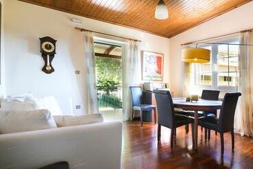 Anthoula S House