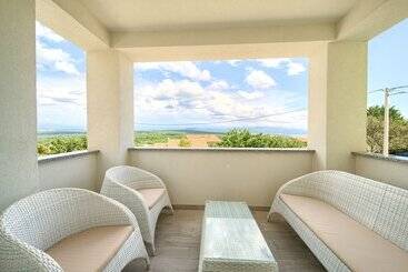 Apartments Mali Nono