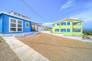 Apartments Mali Nono