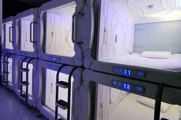 Bangau Capsule Hotel   Downtown Klia