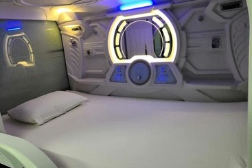 Bangau Capsule Hotel   Downtown Klia