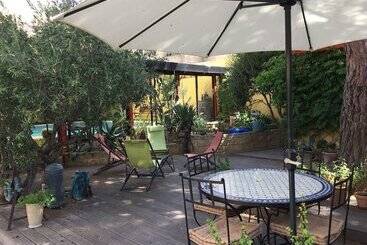 ベッドアンドブレックファースト La Picholine