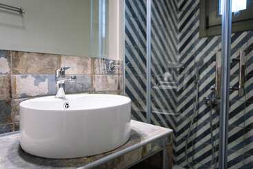 Elite Cottages   Adults Only