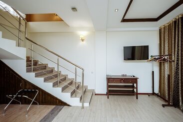 هتل Bliss House