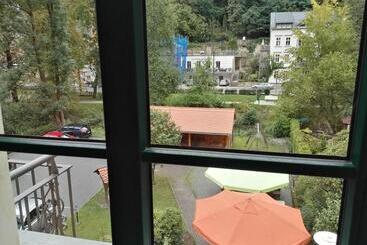 هتل Kurparkstübl Bad Schandau