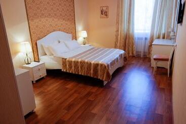 Mini Hotel White Lake
