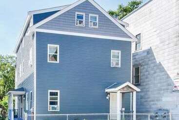 Pension (Hôtel basse catégorie) Bedrooms Near Fenway & Downtown Boston