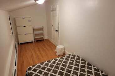 Pension (Hôtel basse catégorie) Bedrooms Near Fenway & Downtown Boston