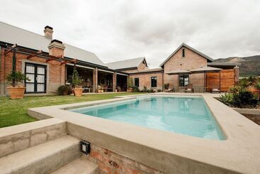 پانسیون Vineyard Views Country House