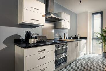 Penthouse Plymouth Apartment Sea View Sleeps 7 Private Parking Habita Property