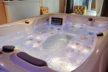 Suite Eden Avec Jacuzzi Privé