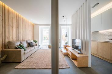 Wood Wall & Garden Apartment