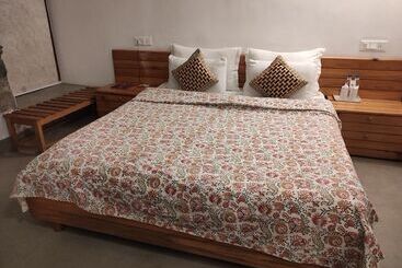 Aamod Monolith Resort Bhimtal
