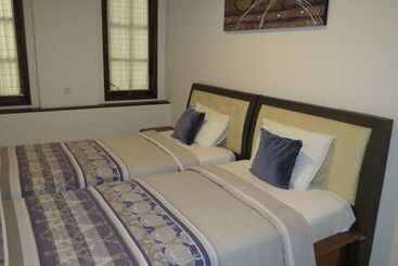 Beachfront Suite Alit