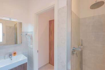 تختخواب و صبحانه Attico Di Via D'azeglio