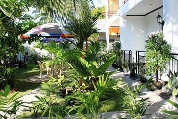 호텔 Camiguin Chumz Travelodge