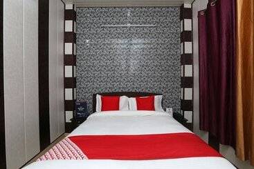 هتل Parkview Residency By Oyo Rooms
