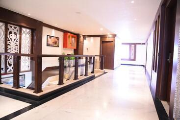 فندق Lavanya Inn