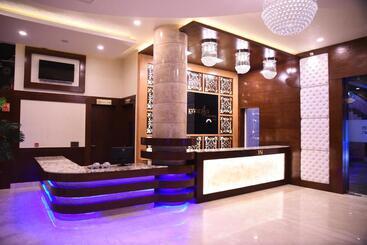 هتل Lavanya Inn