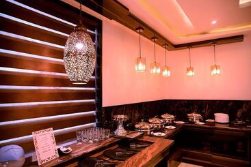هتل The Vegas By De Pavilion, Delhi Airport