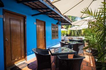 هتل River Retreat Boutique