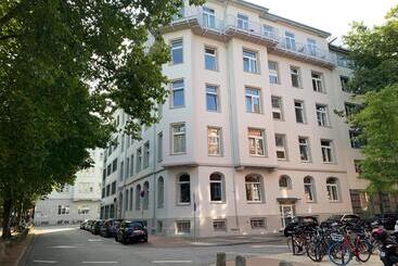 Oberdeck Studio Apartments   Adults Only
