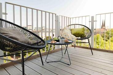 Oberdeck Studio Apartments   Adults Only