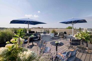 Oberdeck Studio Apartments   Adults Only