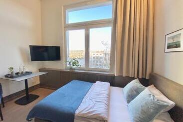 Oberdeck Studio Apartments   Adults Only