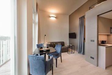 Oberdeck Studio Apartments   Adults Only
