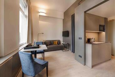 Oberdeck Studio Apartments   Adults Only