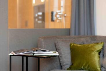 Oberdeck Studio Apartments   Adults Only