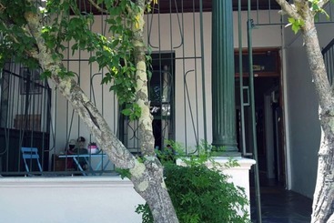 هاستل Stumble Inn Backpackers Lodge