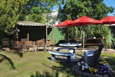 هاستل Stumble Inn Backpackers Lodge