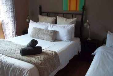 هاستل Stumble Inn Backpackers Lodge