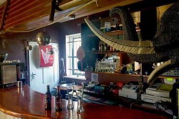 هاستل Stumble Inn Backpackers Lodge