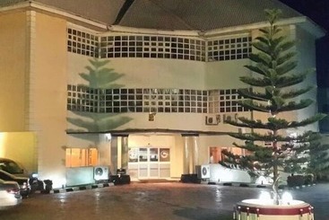 Golphins Suites And Hotels