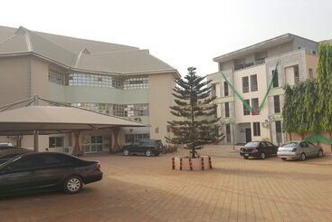 Golphins Suites And Hotels