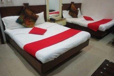 هتل Adb Rooms Today International Paharganj