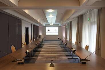 هتل Frankfurt Airport Marriott