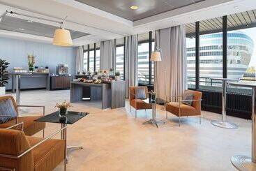 هتل Frankfurt Airport Marriott