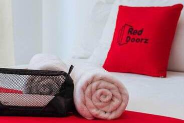 پانسیون Reddoorz @ Vp Inting Street