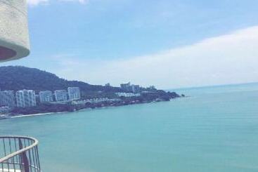 هتل Expat's Nook Beach Resort