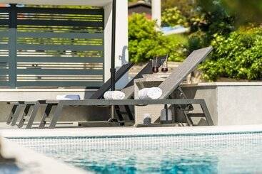 پانسیون Summer Breeze Apartments