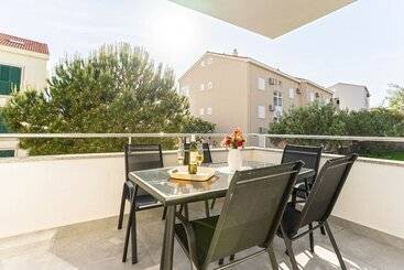 پانسیون Summer Breeze Apartments