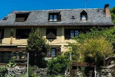 Casa Rural Dera Hont