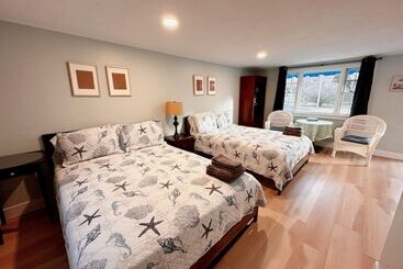 Sandy Neck Motel